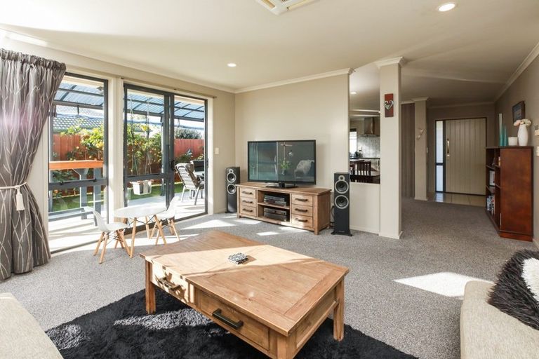 Photo of property in 5 Nobleman Place, Hamilton East, Hamilton, 3216