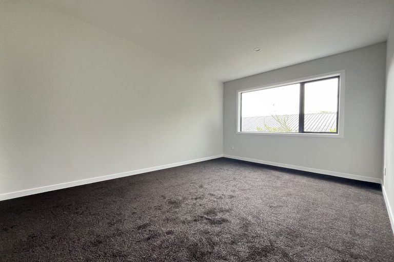 Photo of property in 49 Taylor Terrace, Tawa, Wellington, 5028