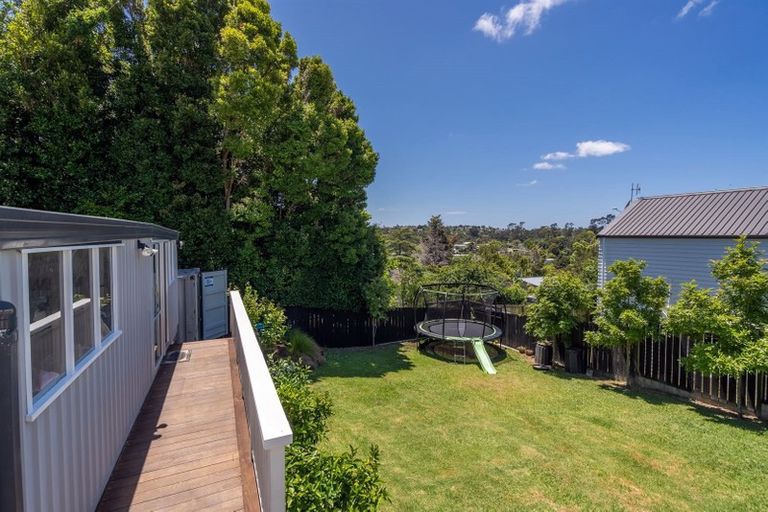 Photo of property in 8 Castleton Street, Birkdale, Auckland, 0626