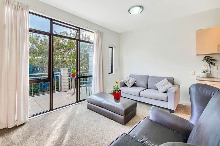 Photo of property in The Grange, 86/92 Bush Road, Albany, Auckland, 0632