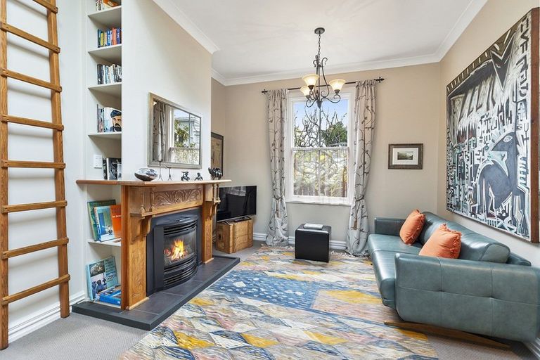 Photo of property in 131 Aro Street, Aro Valley, Wellington, 6021
