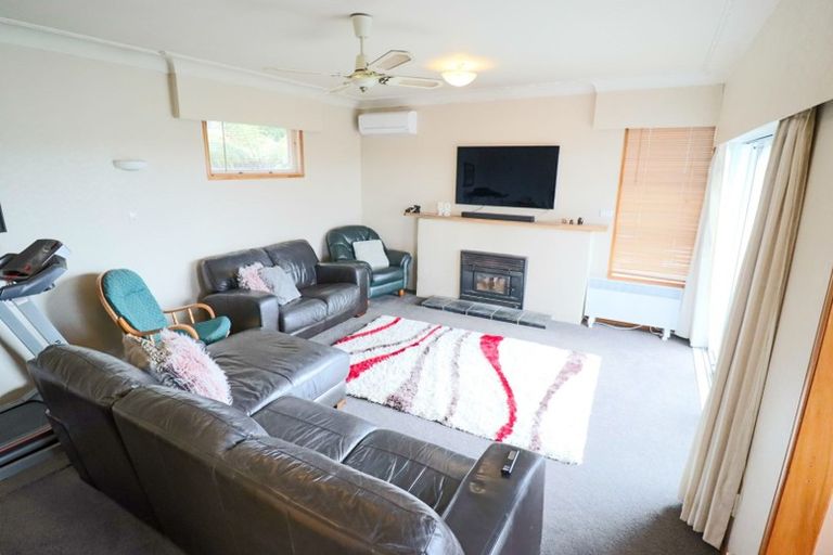 Photo of property in 3 Hepper Street, New Lynn, Auckland, 0600