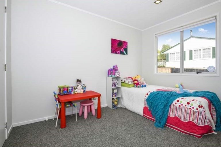 Photo of property in 47 Keegan Drive, Massey, Auckland, 0614