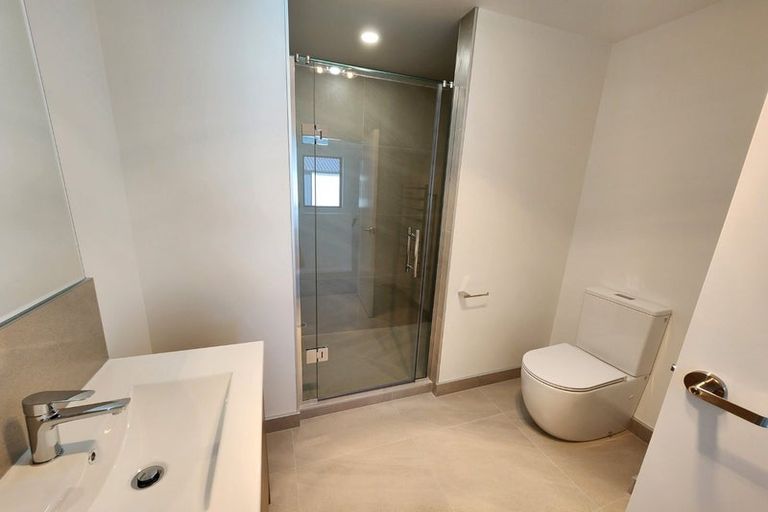 Photo of property in 9/25 Manse Road, Pahurehure, Papakura, 2113