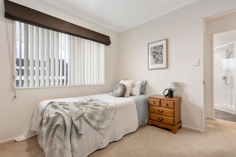 Photo of property in 210 Ngatai Road, Otumoetai, Tauranga, 3110