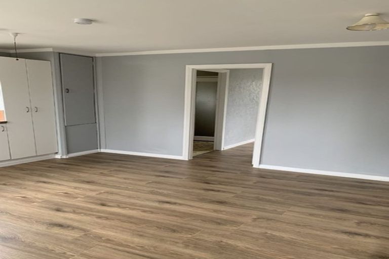 Photo of property in 21a Waterview Road West, Takanini, 2112