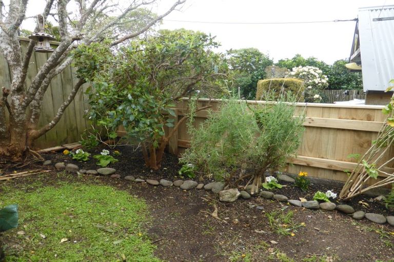 Photo of property in 5e Harrold Street, Highbury, Wellington, 6012