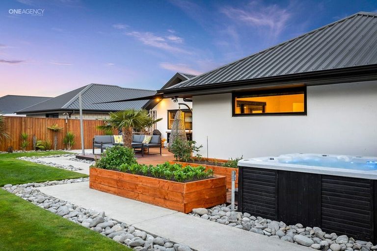 Photo of property in 77 Bayliss Drive, Kaiapoi, 7630