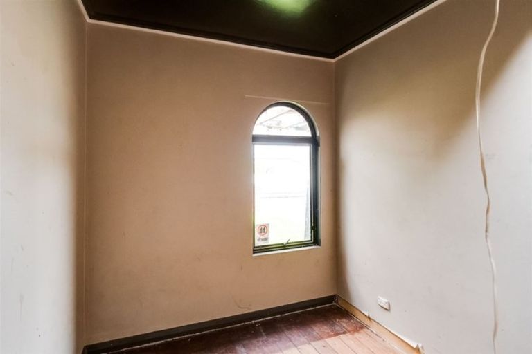 Photo of property in 3 Anzac Avenue, Onekawa, Napier, 4110