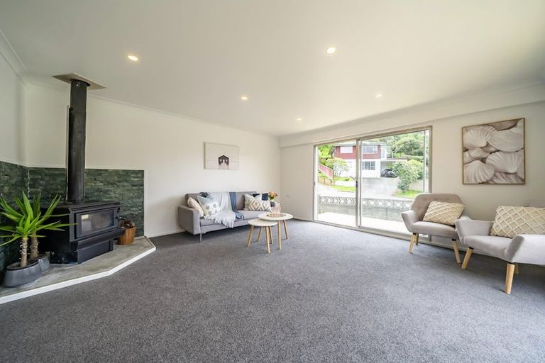 Photo of property in 5 Harlow Grove, Wainuiomata, Lower Hutt, 5014