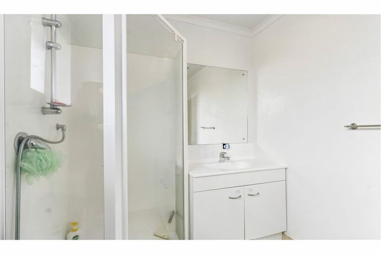 Photo of property in 9 Les Marston Place, Pukekohe, 2120