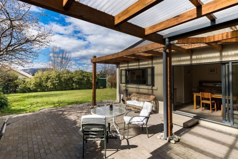 Photo of property in 90 Meadowstone Drive, Wanaka, 9305