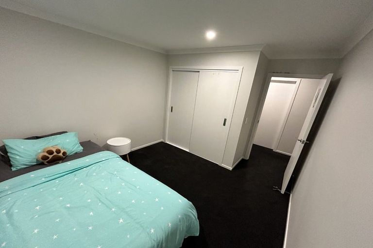 Photo of property in 17 Jack Vaughan Grove, Wainuiomata, Lower Hutt, 5014