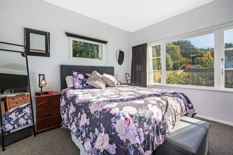 Photo of property in 27 Stanley Street, Wainuiomata, Lower Hutt, 5014