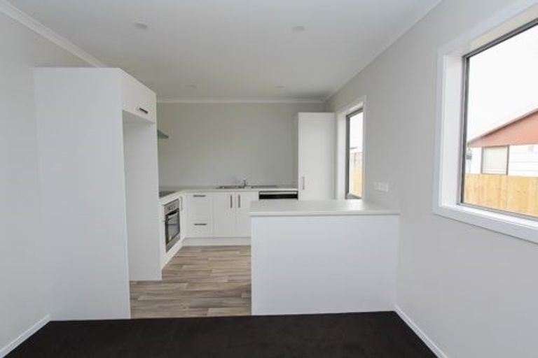 Photo of property in 14u4 Breckons Avenue, Nawton, Hamilton, 3200