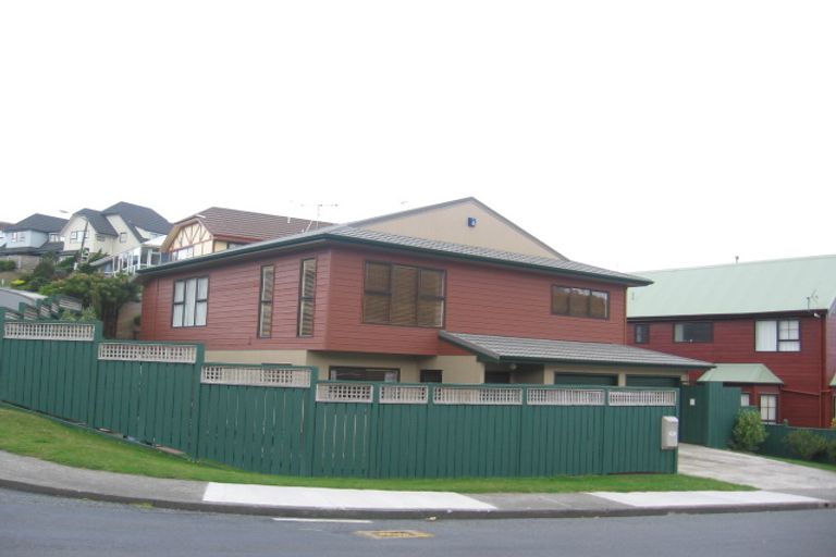 Photo of property in 76 Cortina Avenue, Johnsonville, Wellington, 6037
