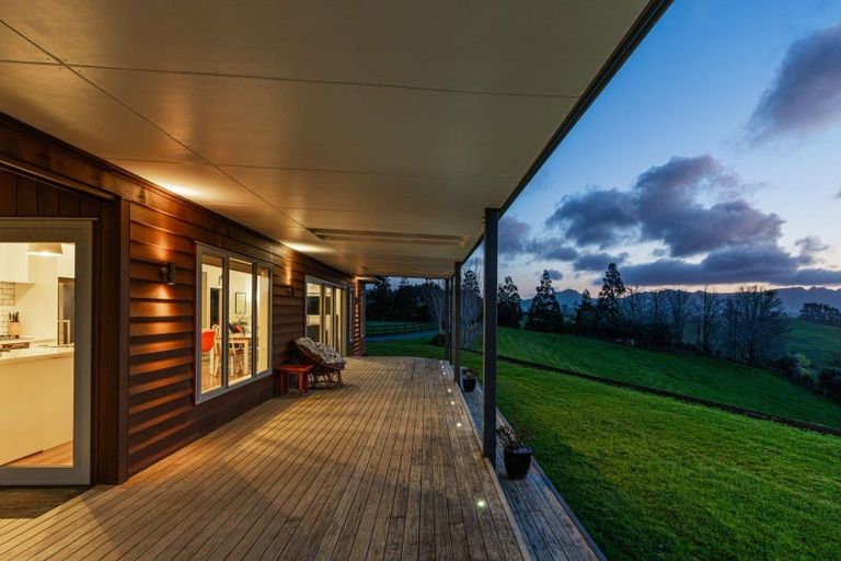 Photo of property in 565 Snooks Road, Maungakaramea, Whangarei, 0178
