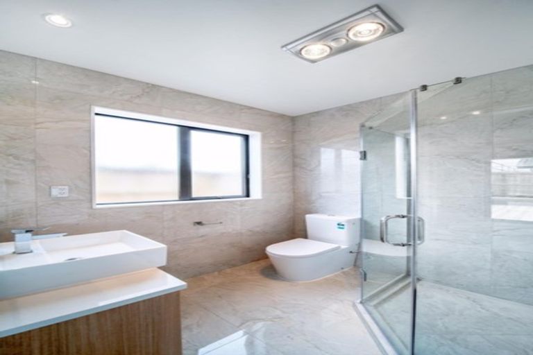 Photo of property in 11 Huahua Crescent, Papakura, 2110