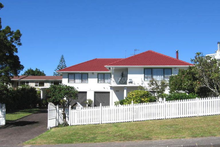 Photo of property in 131 Mcleod Road, Te Atatu South, Auckland, 0610
