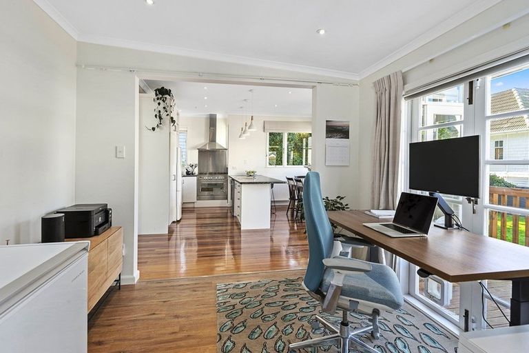 Photo of property in 61 Falkirk Avenue, Seatoun, Wellington, 6022