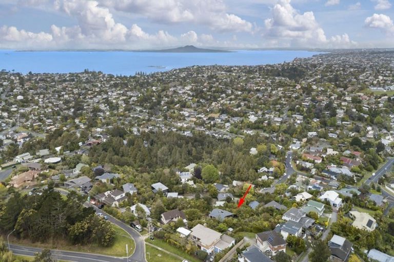 Photo of property in 1/9 Reynolds Place, Torbay, Auckland, 0630