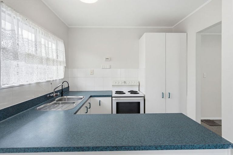 Photo of property in 18a Starforth Place, Henderson, Auckland, 0612