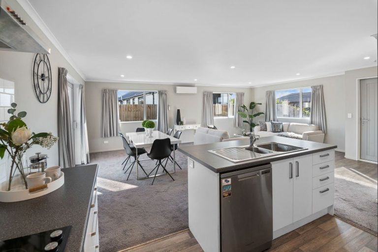 Photo of property in 27 Lucca Crescent, Rolleston, 7615