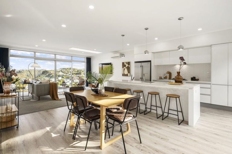 Photo of property in 31 Cresswell Place, Johnsonville, Wellington, 6037