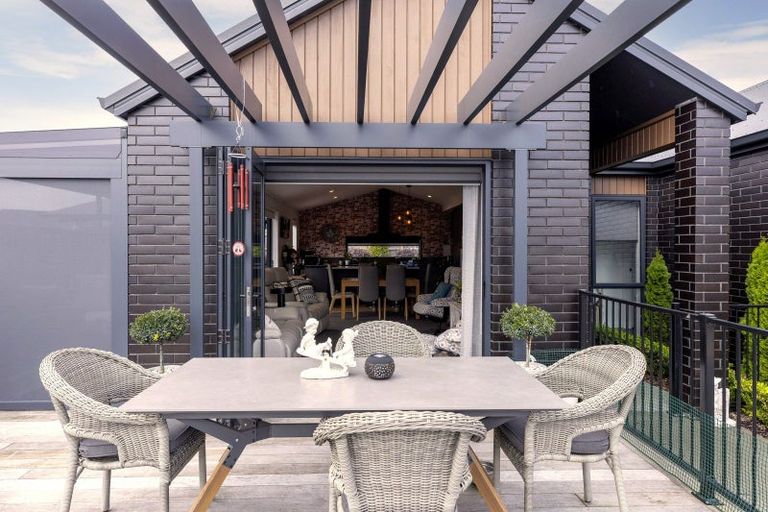 Photo of property in 43 Harakeke Drive, Wharewaka, Taupo, 3330
