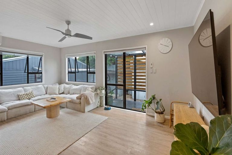 Photo of property in 37b Simpson Road, Papamoa Beach, Papamoa, 3118