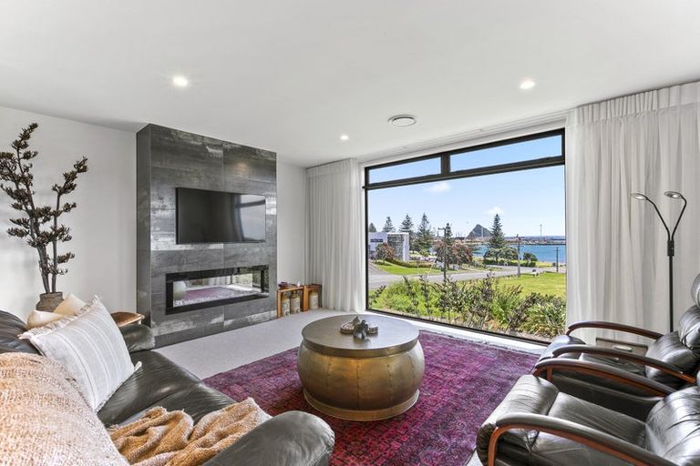 Photo of property in 9 Bayly Road, Moturoa, New Plymouth, 4310