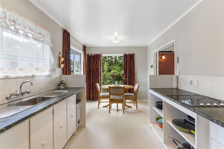 Photo of property in 49 Brunner Road, Glen Eden, Auckland, 0602