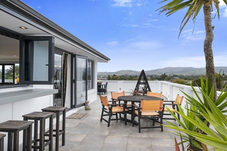 Photo of property in 214 Gladstone Road North, Mosgiel, 9024