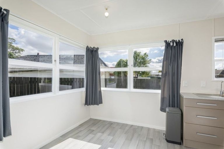 Photo of property in 17 Leather Street, Huntly, 3700