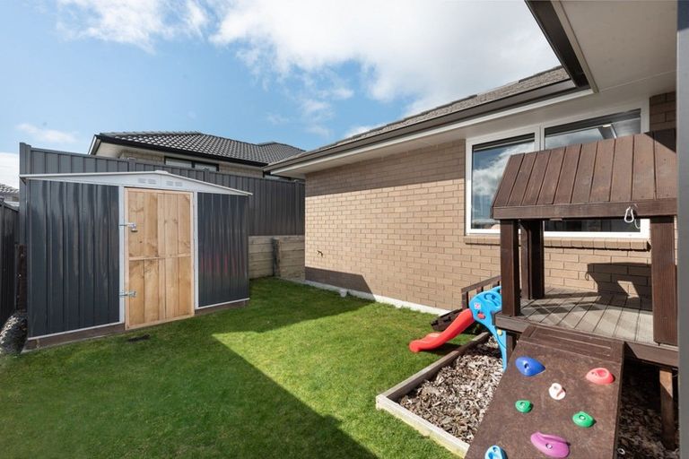 Photo of property in 14 Watene Way, Welcome Bay, Tauranga, 3112