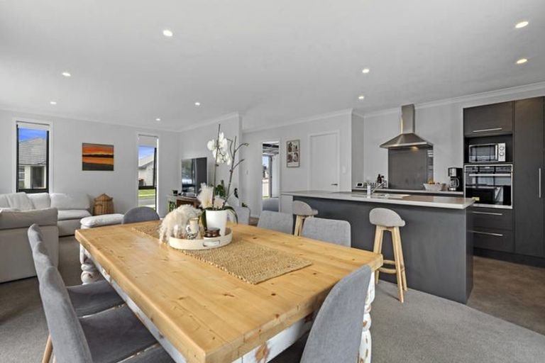 Photo of property in 38 Piata Street, Papamoa Beach, Papamoa, 3118