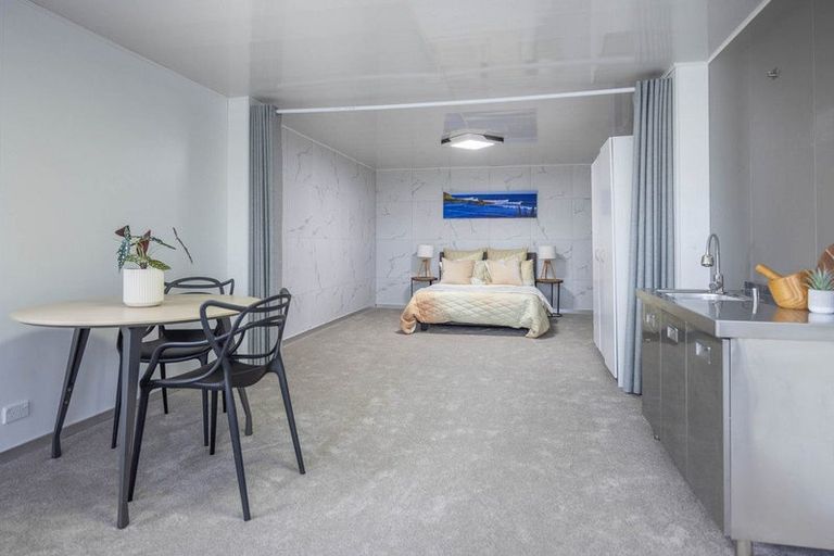Photo of property in 16 Garthwood Road, Hillcrest, Hamilton, 3216
