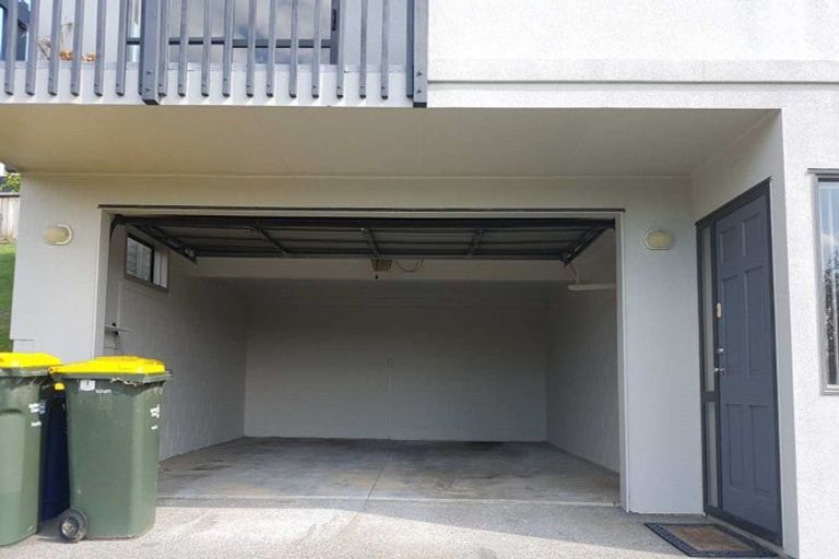Photo of property in 6 Ruze Vida Drive, Massey, Auckland, 0614