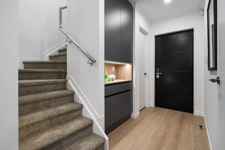 Photo of property in 24b Scarlock Avenue, Browns Bay, Auckland, 0630