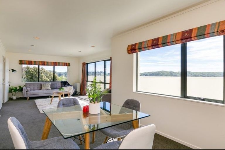 Photo of property in 34 Pelorous Street, Paparangi, Wellington, 6037