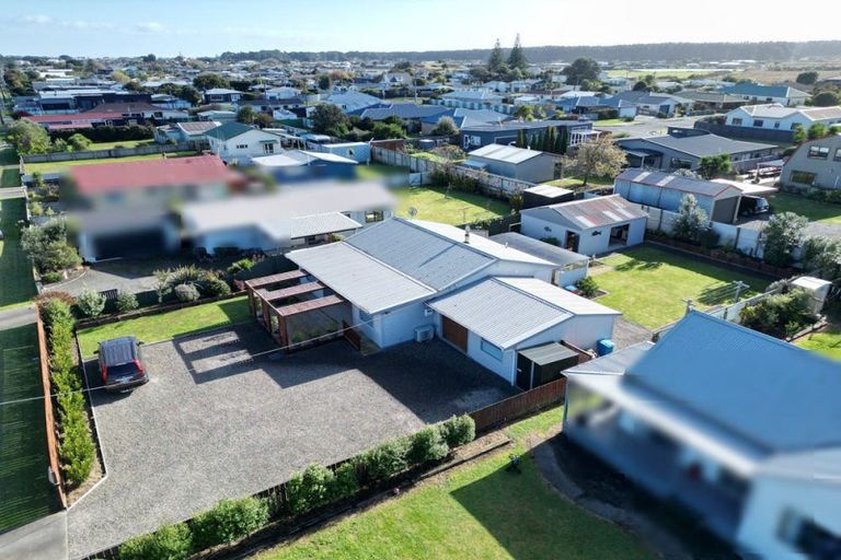 Photo of property in 99 Seabury Avenue, Foxton Beach, Foxton, 4815