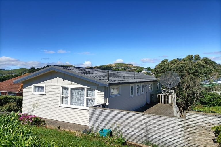 Photo of property in 42 Bracken Road, Paparangi, Wellington, 6037