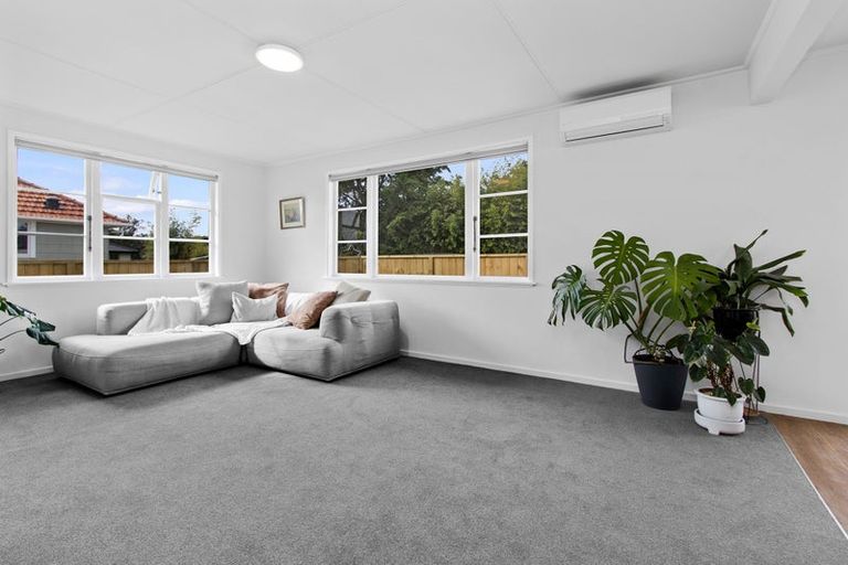 Photo of property in 41u1 Ross Crescent, Fairfield, Hamilton, 3214