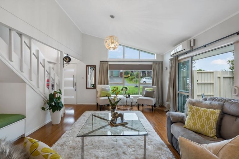Photo of property in 2/1 Serrita Avenue, Sunnyhills, Auckland, 2010
