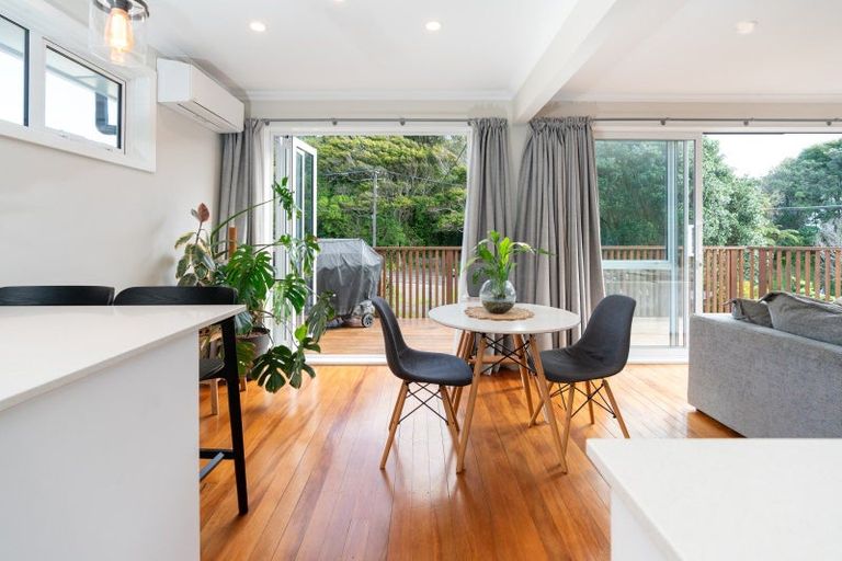 Photo of property in 24 Mahoe Street, Tawa, Wellington, 5028