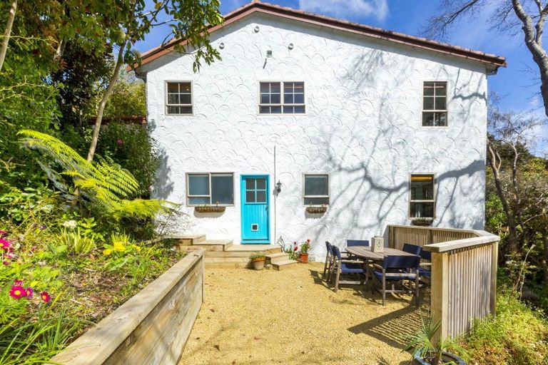 Photo of property in 69 Chatsworth Road, Silverstream, Upper Hutt, 5019