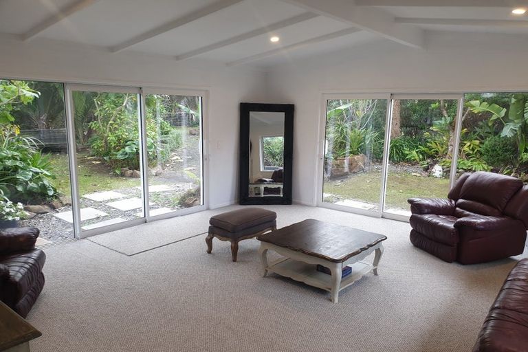 Photo of property in 15 Puriri Place, Tuateawa, Coromandel, 3583