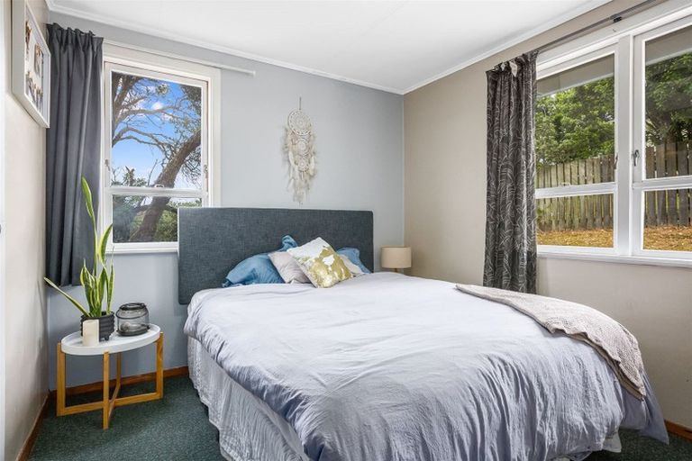 Photo of property in 21 Desert Gold Street, Ascot Park, Porirua, 5024