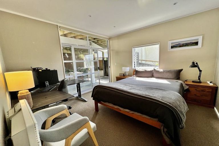 Photo of property in 90b Awa Road, Seatoun, Wellington, 6022