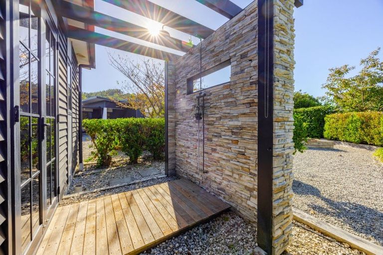 Photo of property in 80 Kent Terrace, Taradale, Napier, 4112